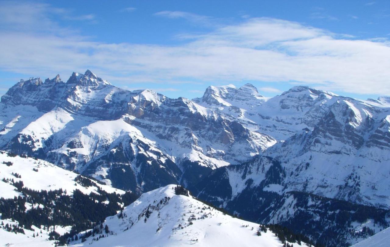 A La Montagne * Champery